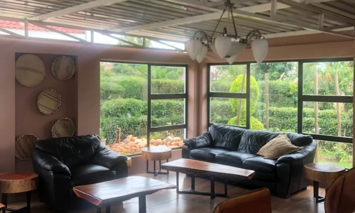Mazowe Apartment | 1 bed Apartment in Mount Pleasant Heights - 2013