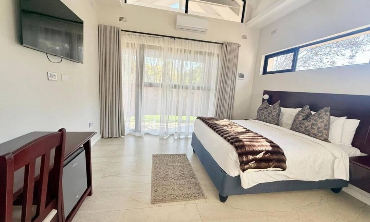Harare East Cabin | 19 on Bay Noakes Boutique Hotel