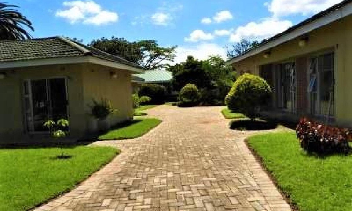 Harare Apartment | 2 Bed Apartment With En-suite Kitchenette - 2065