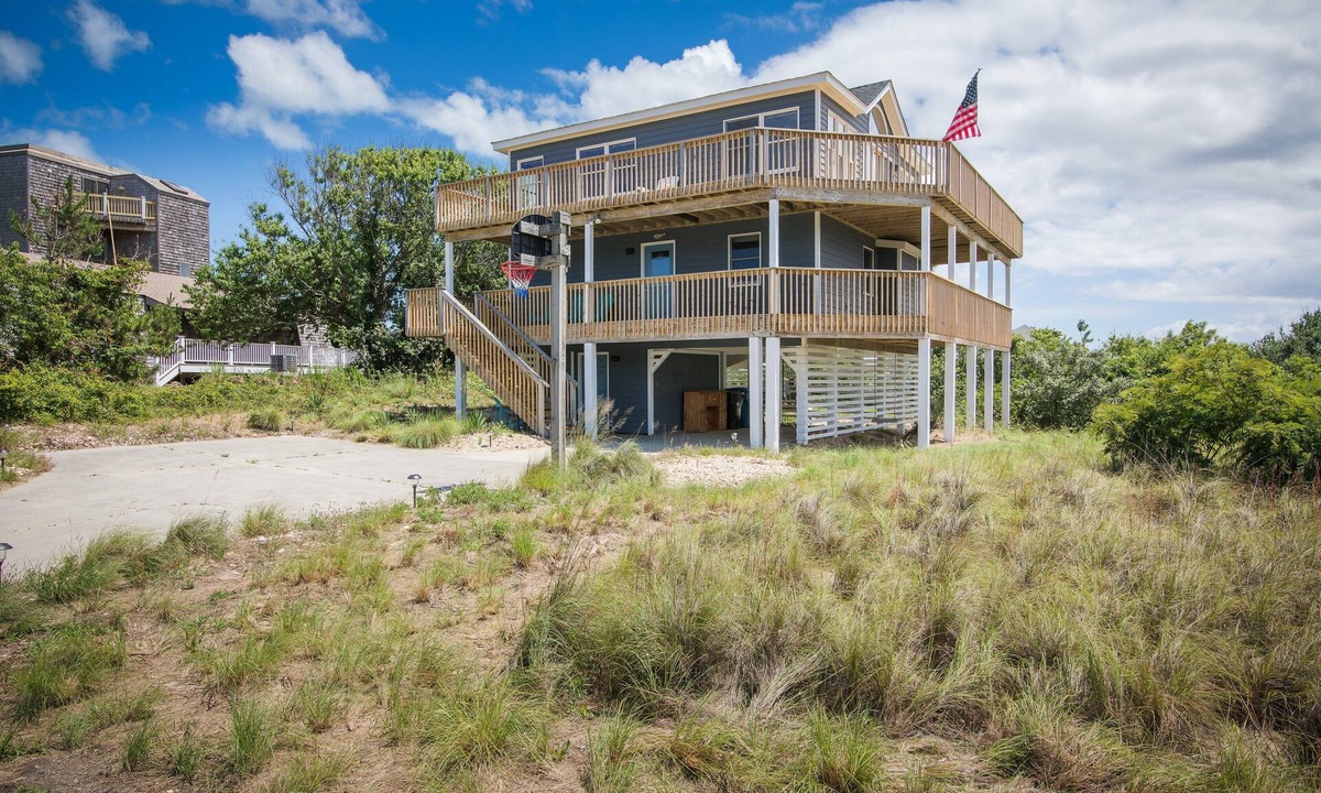 Carolina Dunes House | 2850 - SunDancer, Pet-Friendly Duck Retreat Near Beach & Town