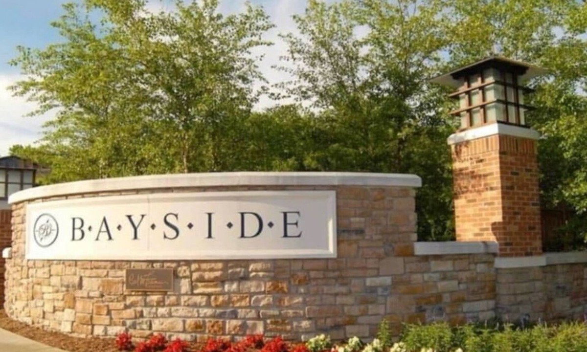 Sun Ridge Condo | 3 Bdrm in Bayside Resort & Golf Club Sleeps 6 , Just steps to Sun Ridge Pool!