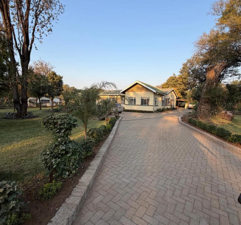 Chiredzi House | 308 on Inyati