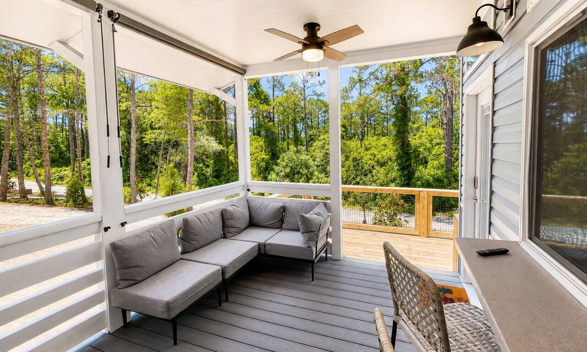 Santa Rosa Beach Cottage | 30A's Camp Coastal - Cozy beach cottage 1/2 mile from the beach!
