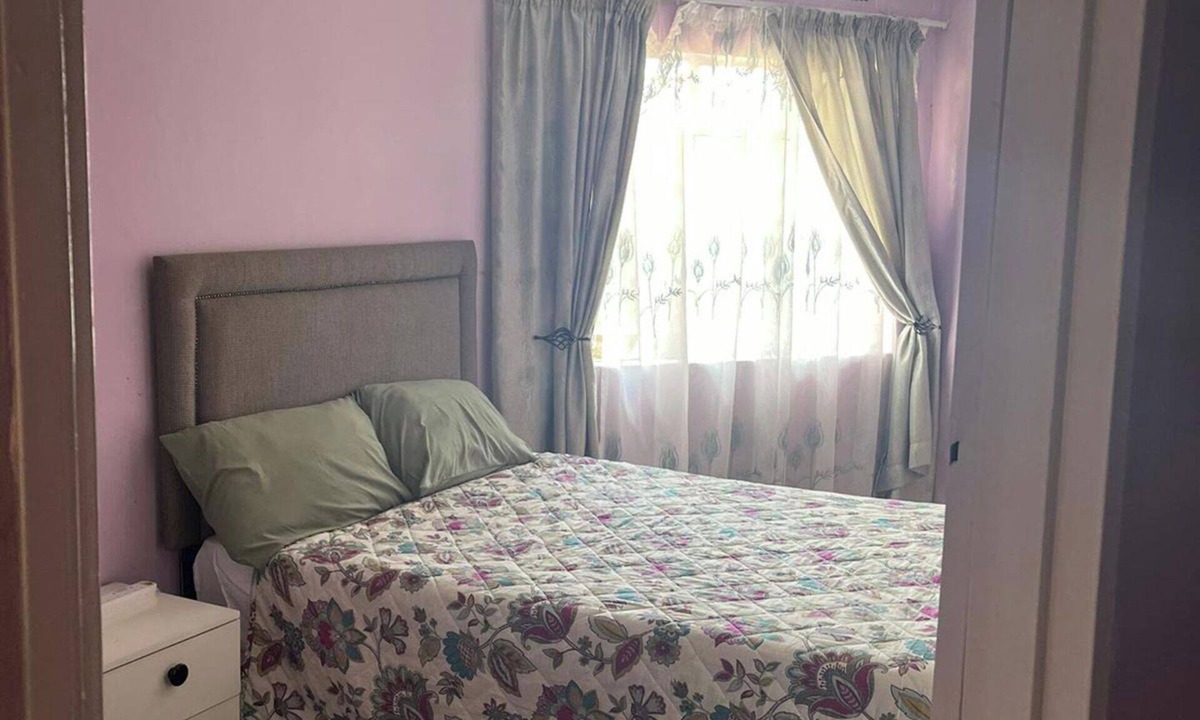 Harare House | 4 Bed Gated House-Sleeps 8-Private Parking