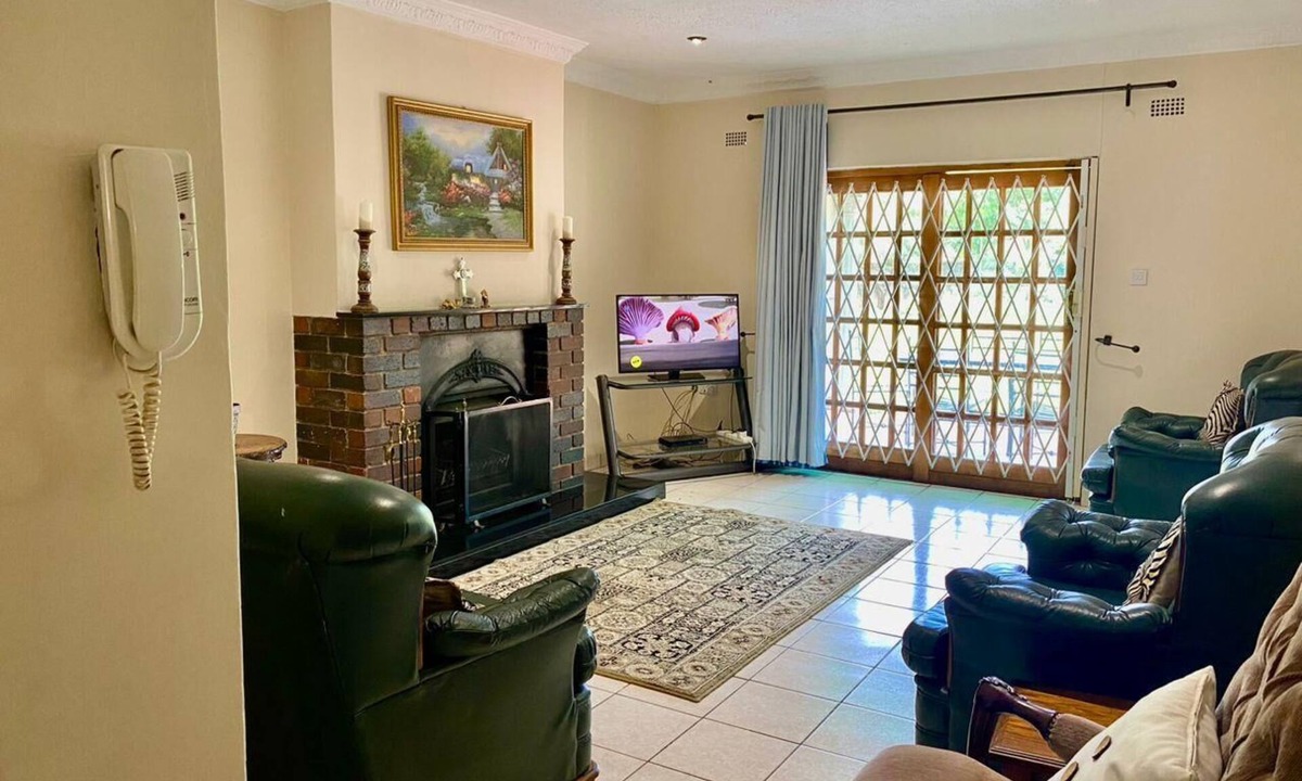 Harare Apartment | 4 bed villa in the heart of Vainona - 2282