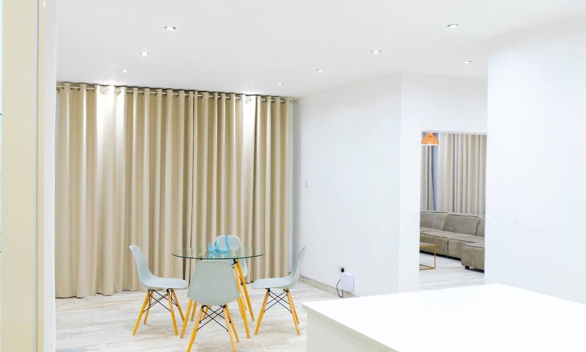 Bulawayo Apartment | 456 Hopeville Escape