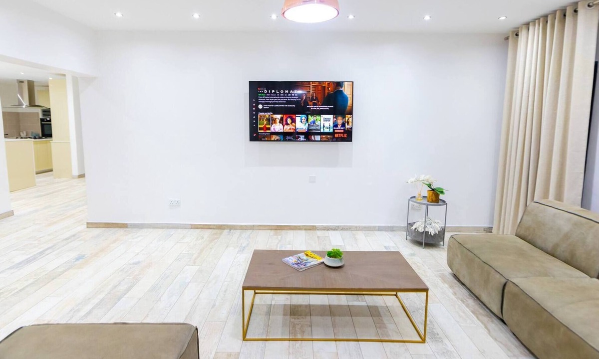 Bulawayo Apartment | 456 Hopeville Escape
