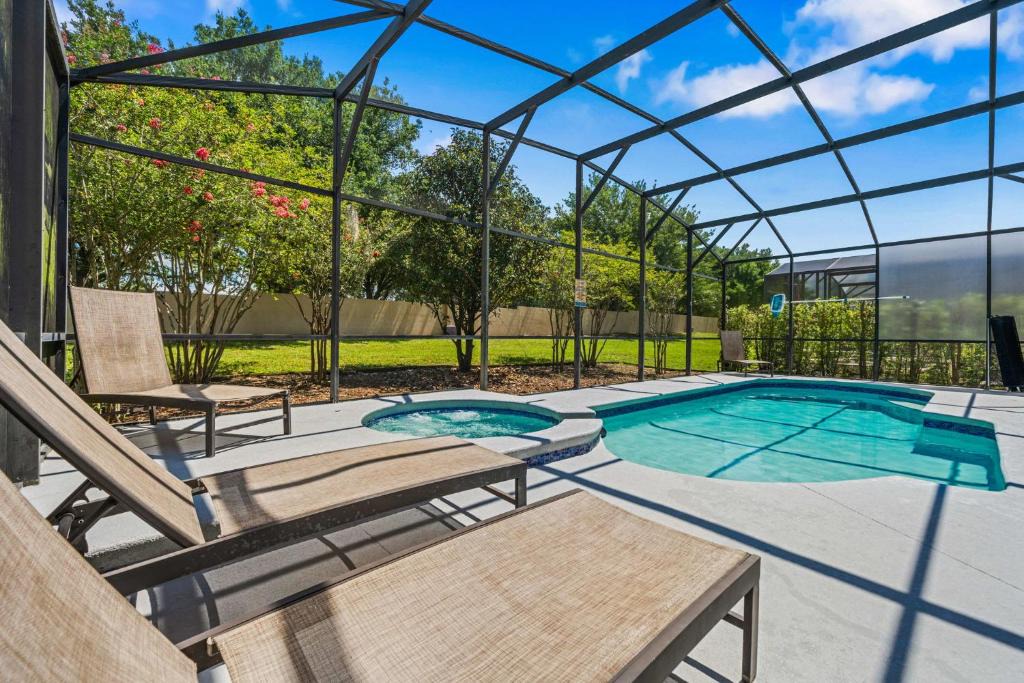 Highgate Park House | 5BR Pool Home-Spa-Epic Game Room Near Disney