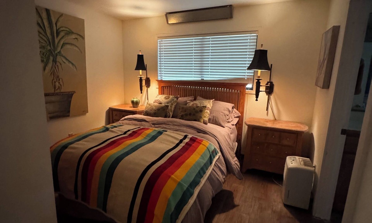 Fort Bragg House | A 2-bed house in peaceful Ft Bragg perfect for relaxing getaway in the redwoods.