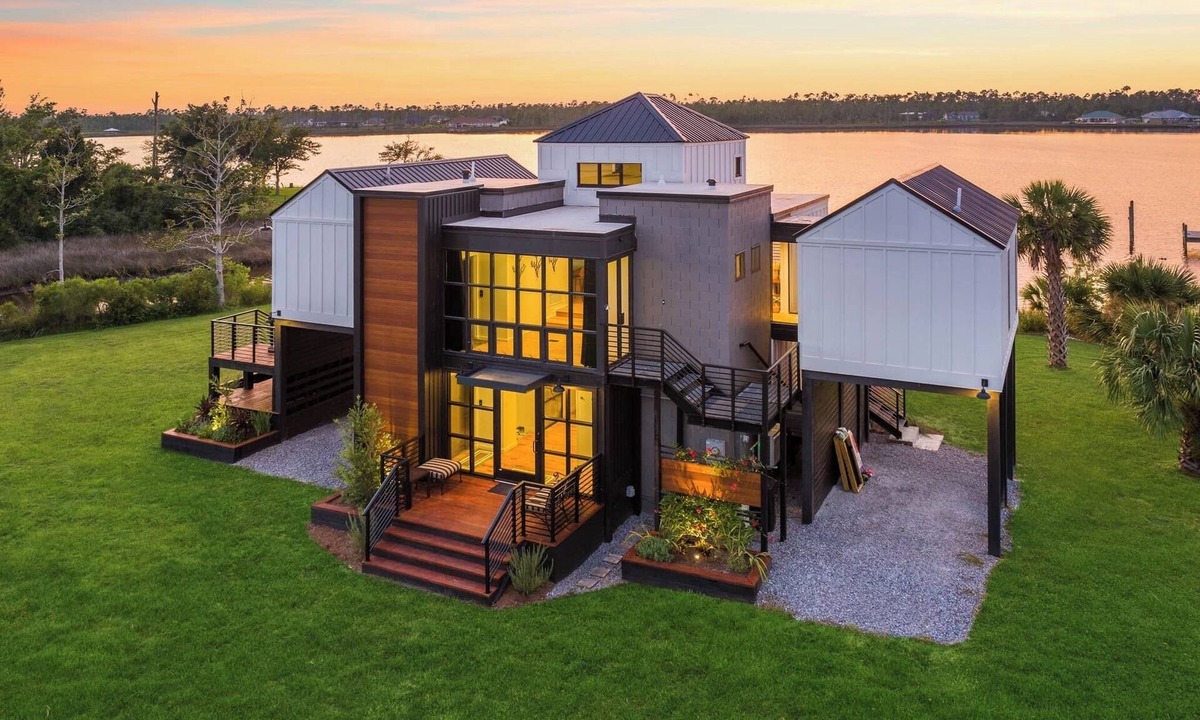 Panama City House | A Luxury Bayfront Retreat with a Resort-Style Pool & Private Dock
