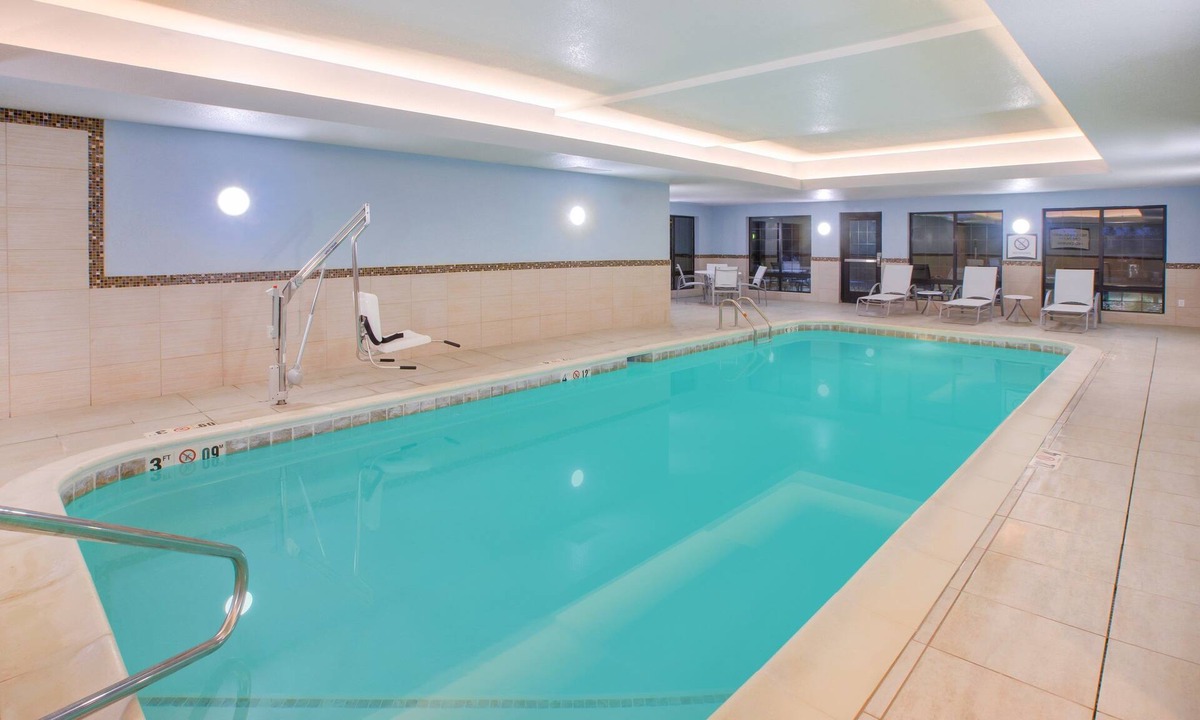 Benton Harbor Apartment | Accessible Studio Suite w/Kitchen & Breakfast