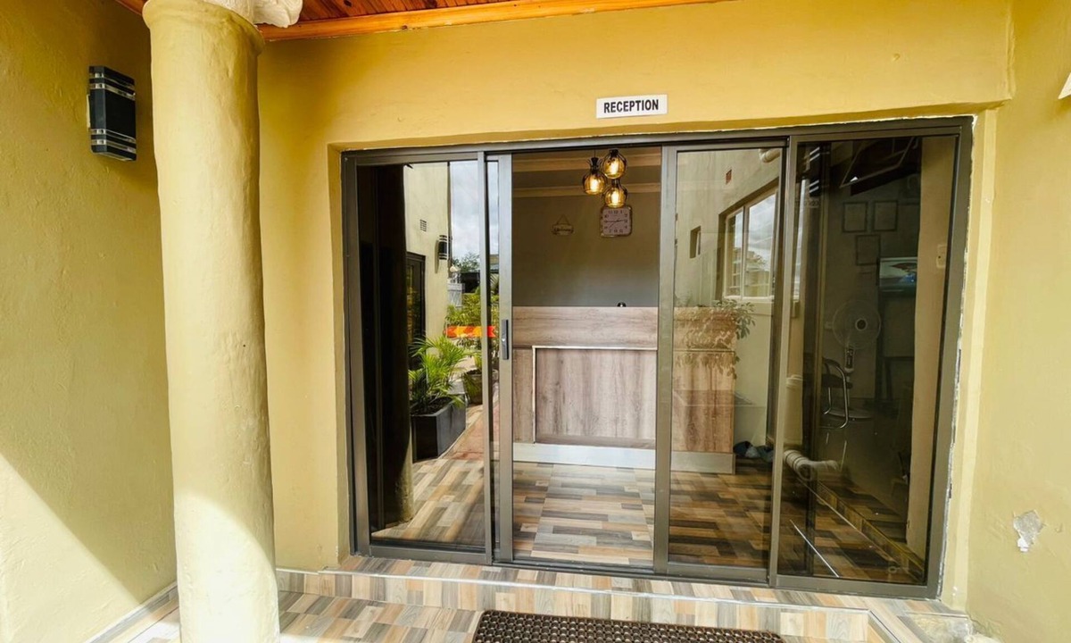 Lusaka Cabin | Afro Varieties Lodge