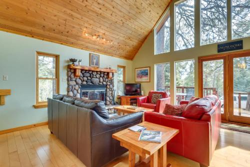 Angel Fire House | Angel Fire Cabin w/Deck: Hike, Golf & Cool Off!
