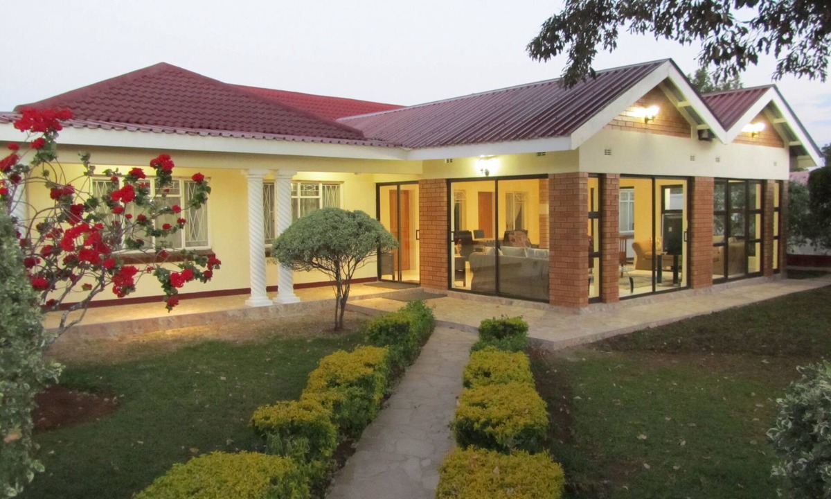 Harare House | Art Lodges
