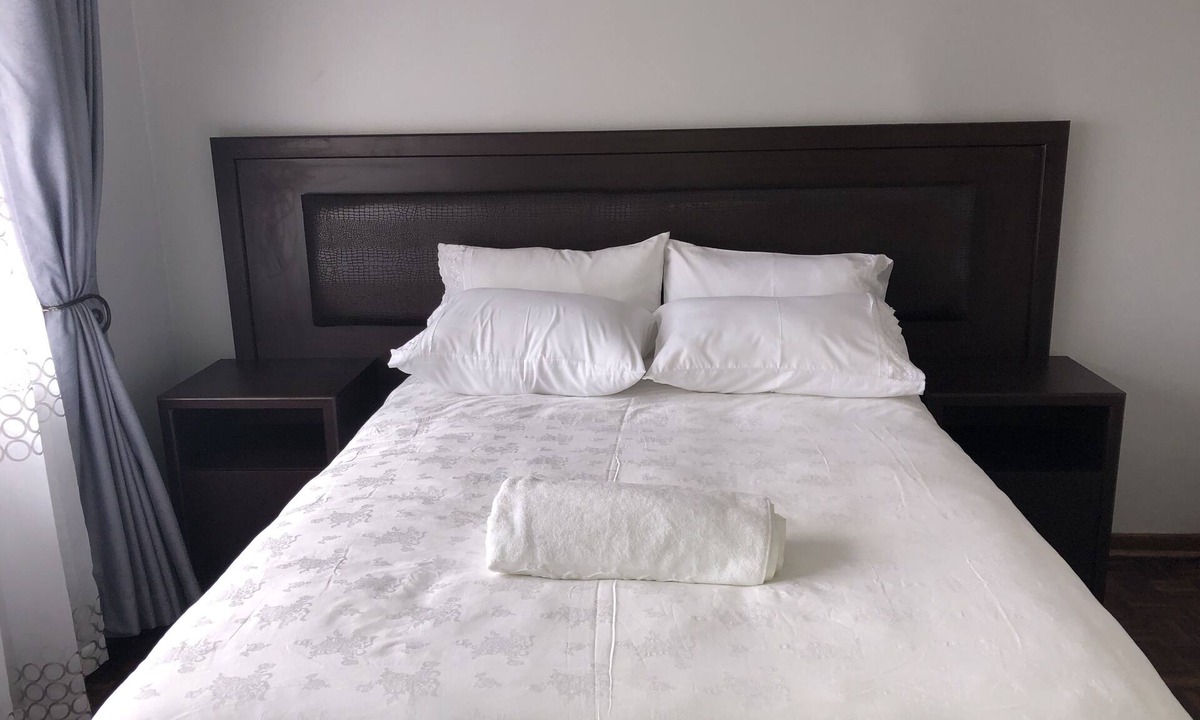 Harare East Apartment | Avondale Executive Luxury Apartment (Close to all amenities)