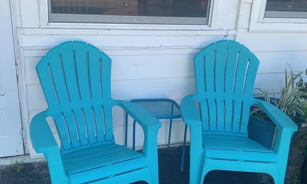 Tyler Gardens Condo | Beach Serenity Retreat - The Beach House: 3 BR/1 Bath. 1.5 Block from the Beach
