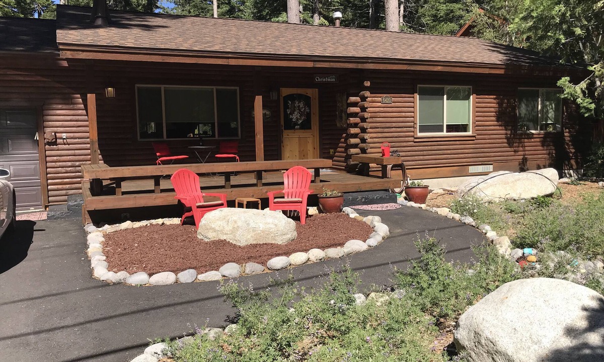 Chamberlands House | Beautiful Chambers Landing Cabin