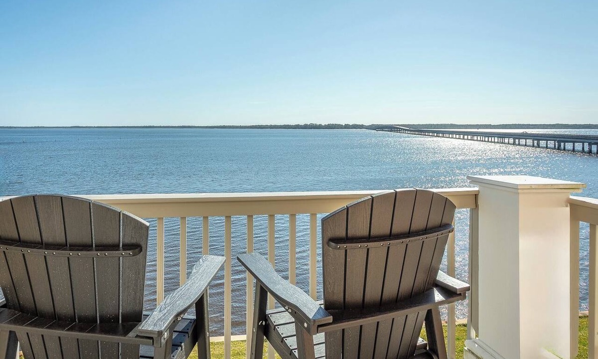 Panacea House | Beautiful Waterfront, Pool, Private Hot Tub, Golf Cart, Kayaks, Bikes & Tennis