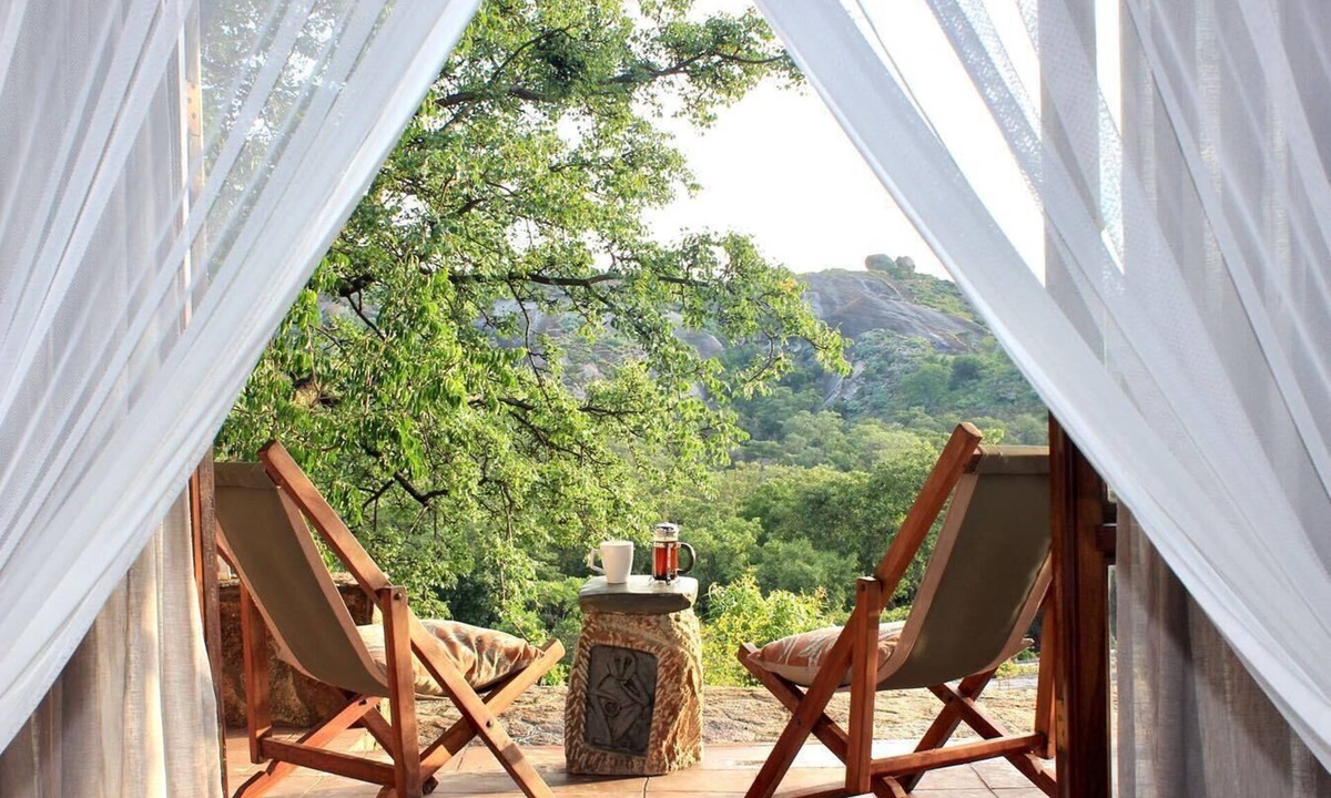 Matopos Cabin | Big Cave Camp - Lodge On The Rocks