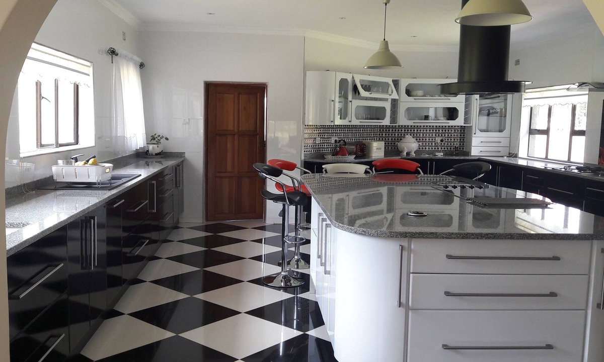 Harare East House | Borrowdale Sanctuary - fully ofgrid utilities