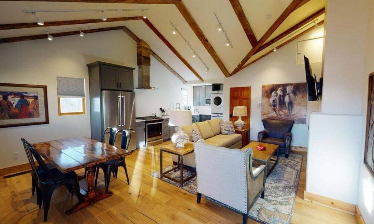 Downtown Santa Fe House | Bosque Casita | Historic 1 Bedroom in Downtown Santa Fe