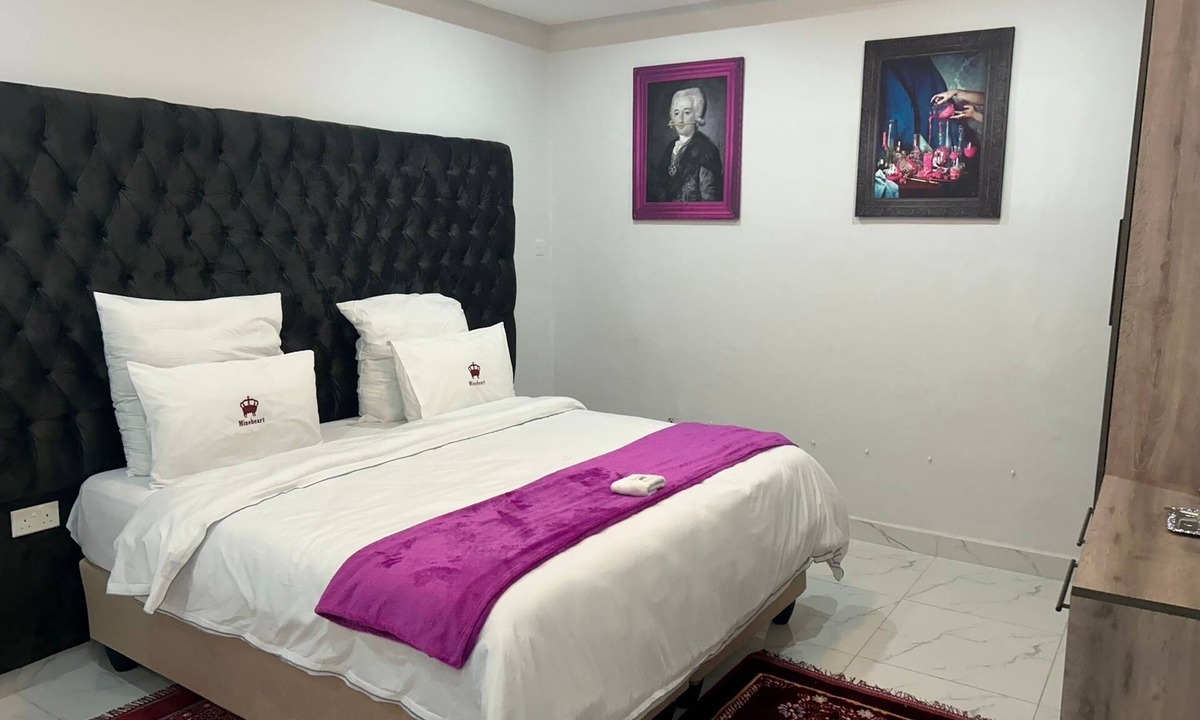 Masvingo Cabin | Boutique Ensuite Room Mineheart Hotel, Masvingo