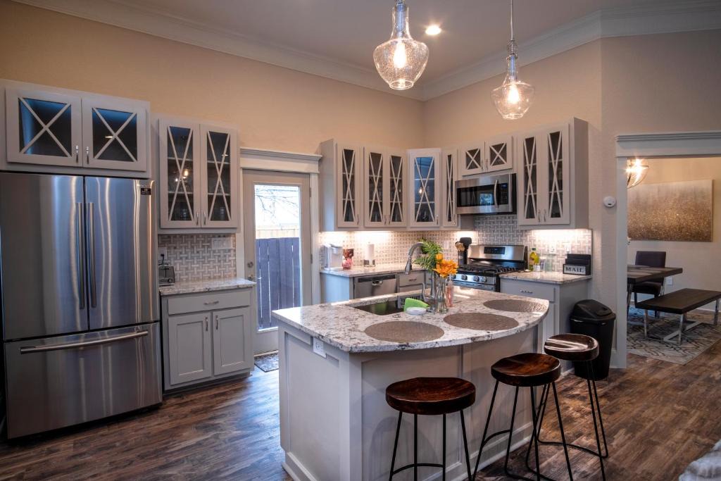 Near East Side House | BRAND NEW Large Impressive House Near Downtown!