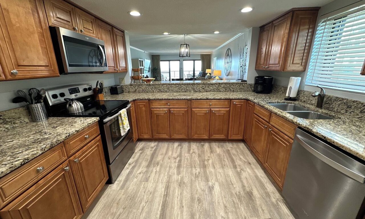 Destin Condo | "Breakers East 1006" Gulf Front 2BR/2BA~Beach setup included