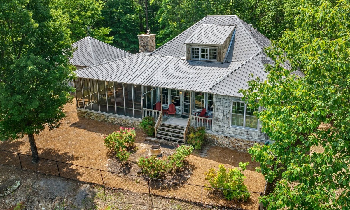 Mentone Cottage | Canyon Hideaway Cottage - Secluded 2 Acres! Swing Bed & FP on Screened Porch