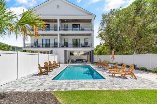 Long Bay Estates House | Casa Blanca Sol Luxe Sea View House w Pool