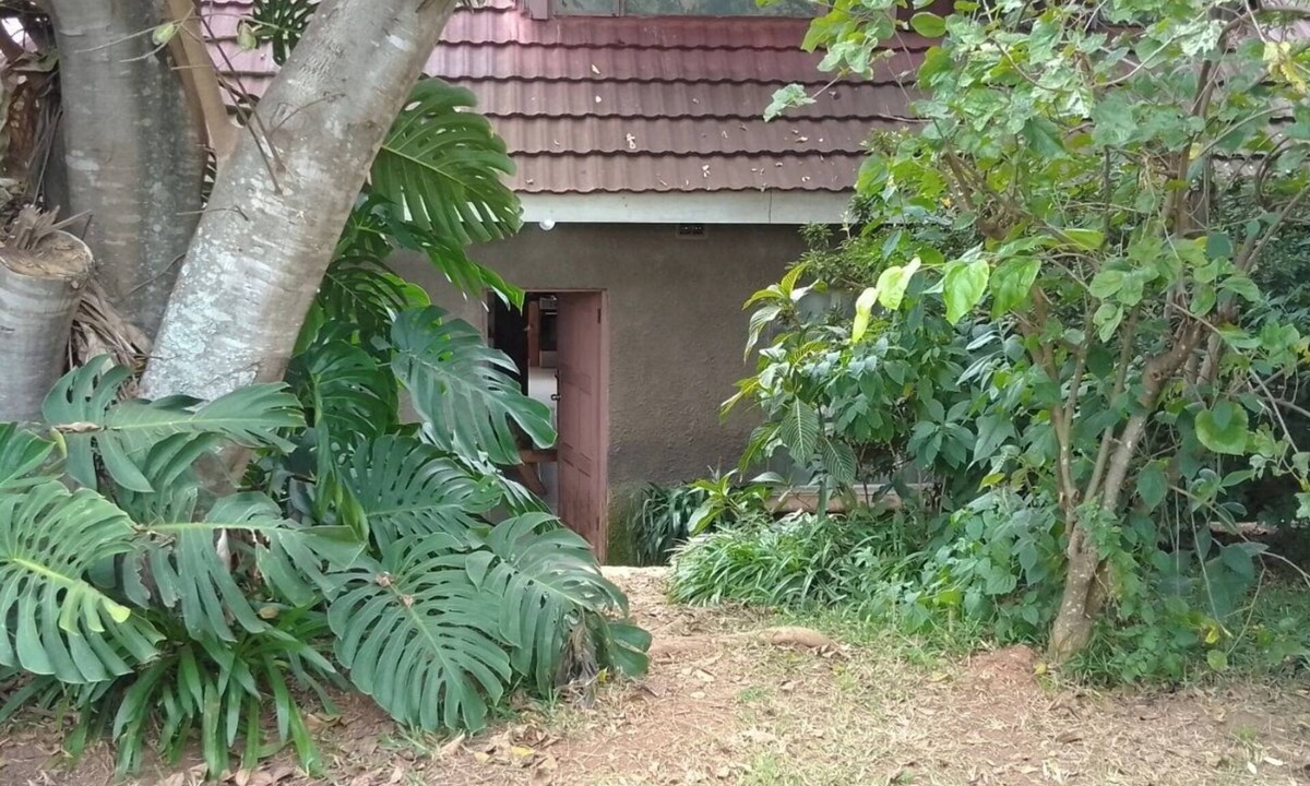 Chimanimani Bed & Breakfast | Charming and Serene Retreat: The Stonehouse - Your Perfect Getaway!