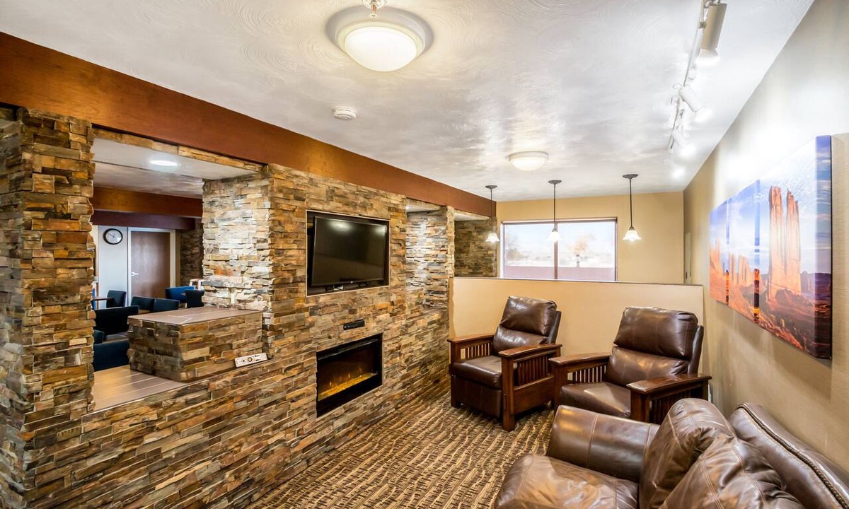 Green River Hotel | Comfort Inn Green River National Park Area