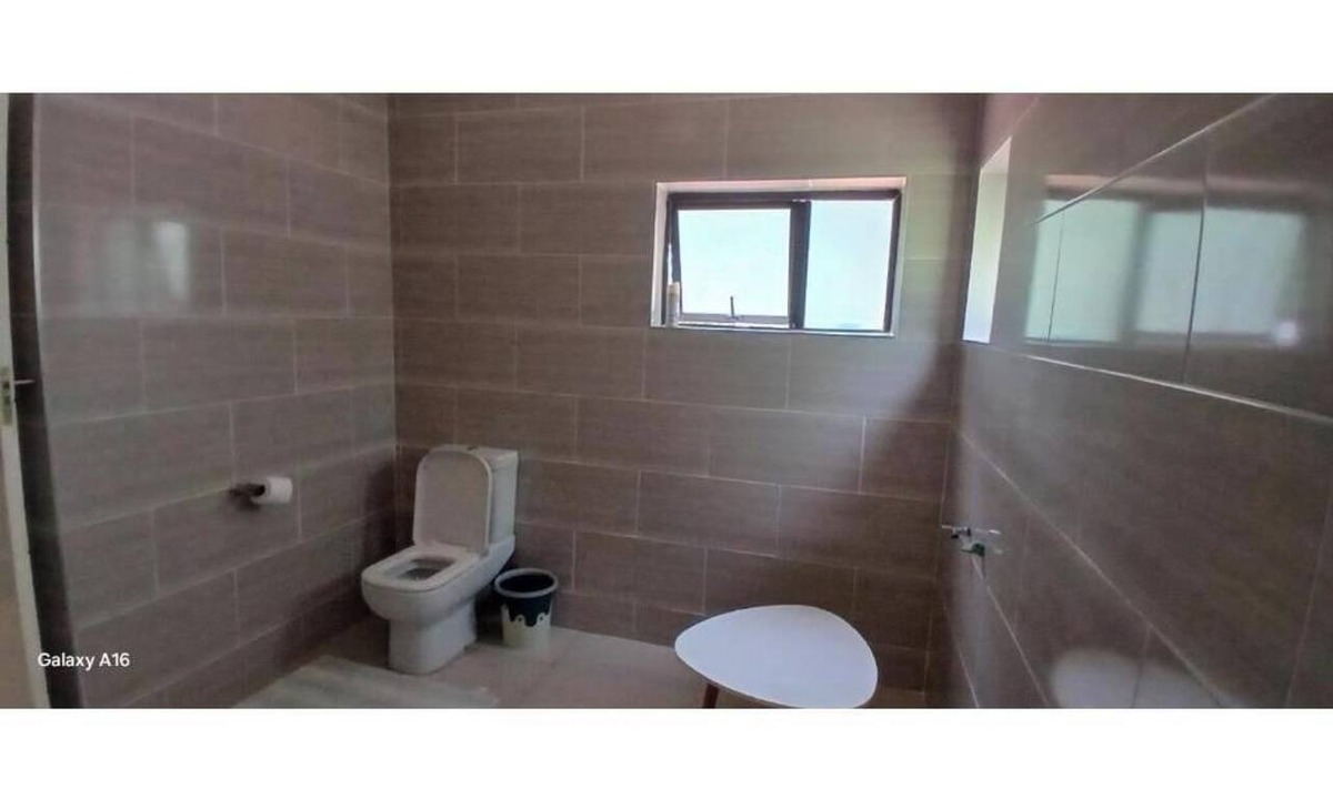 Chiredzi House | Cosmo Guest House : Twin Room with Garden View