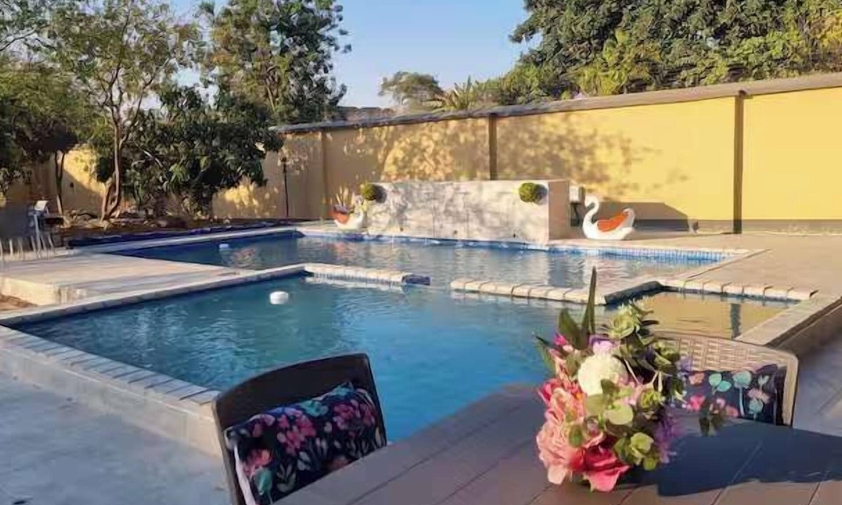Harare Cottage | Cottage - Sleeps 4 - Pool - Near Airport