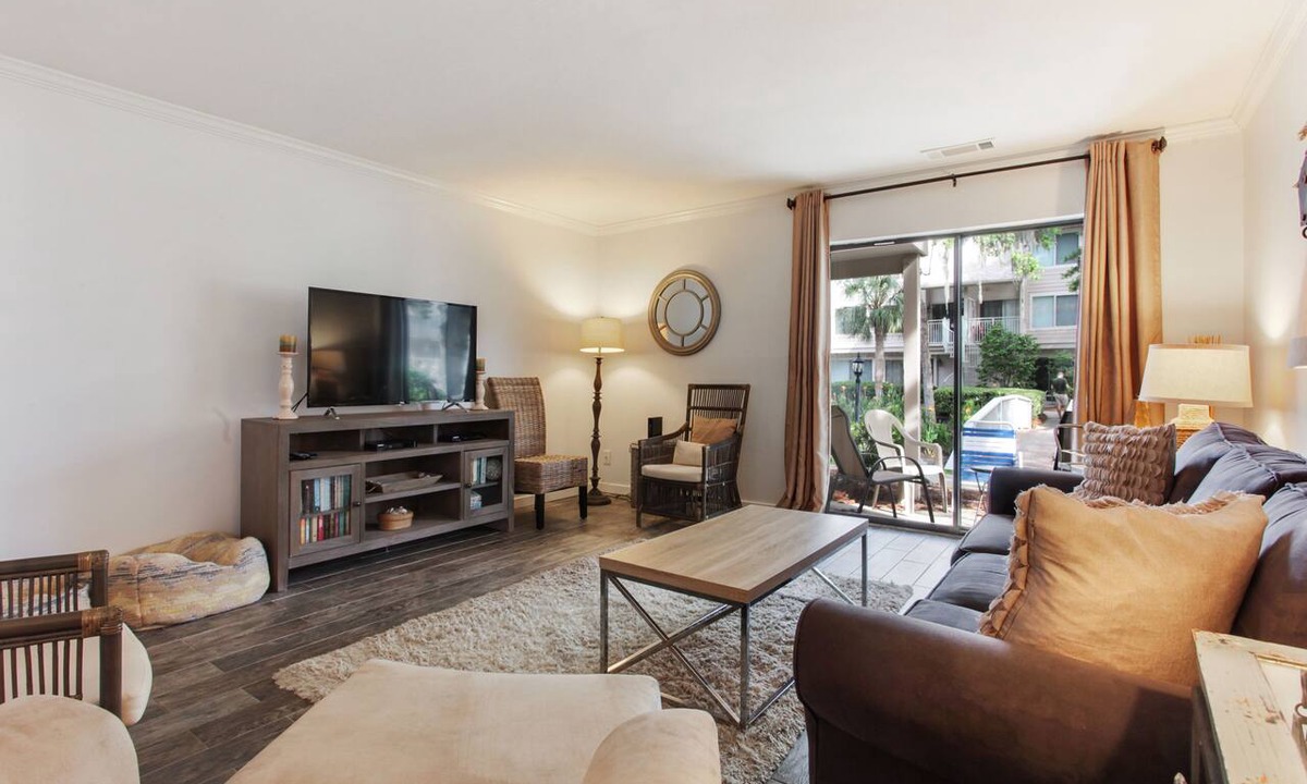 Hilton Head Island Condo | Courtside 94 - Updated Ground Floor 2 bedroom