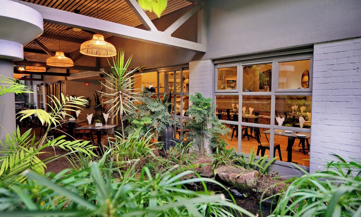 Harare Hotel | Cresta Lodge - Harare