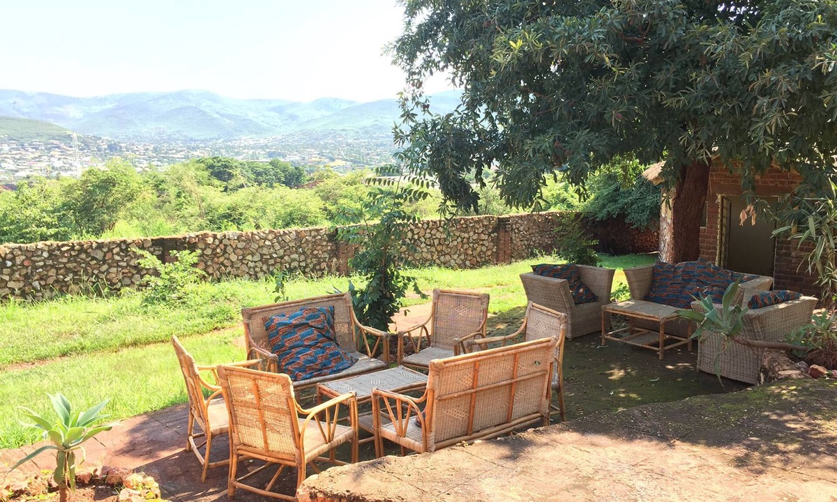 Chipata Hostel | Deans Hillview Backpackers - Hostel