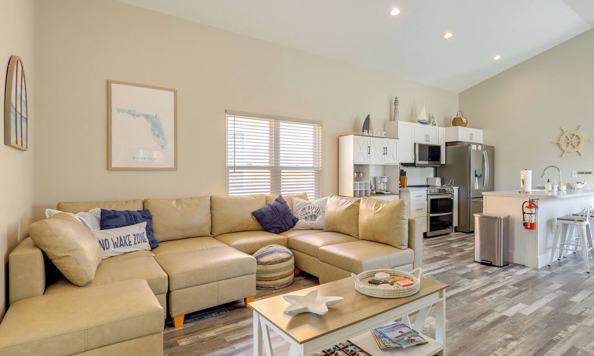 Steinhatchee House | Deck & Steinhatchee River Views: Family Getaway