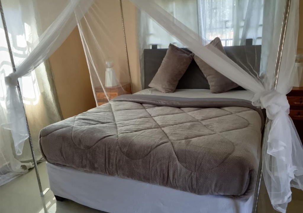 Kakumbi Cabin | Dewclaw Baobab Safari Lodge