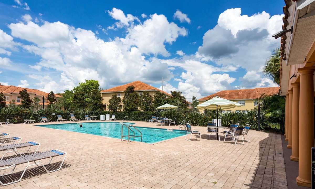 Crestwynd Bay House | Disney townhome 3 bdrm 2.5 bath- Unit17 Crestwynd
