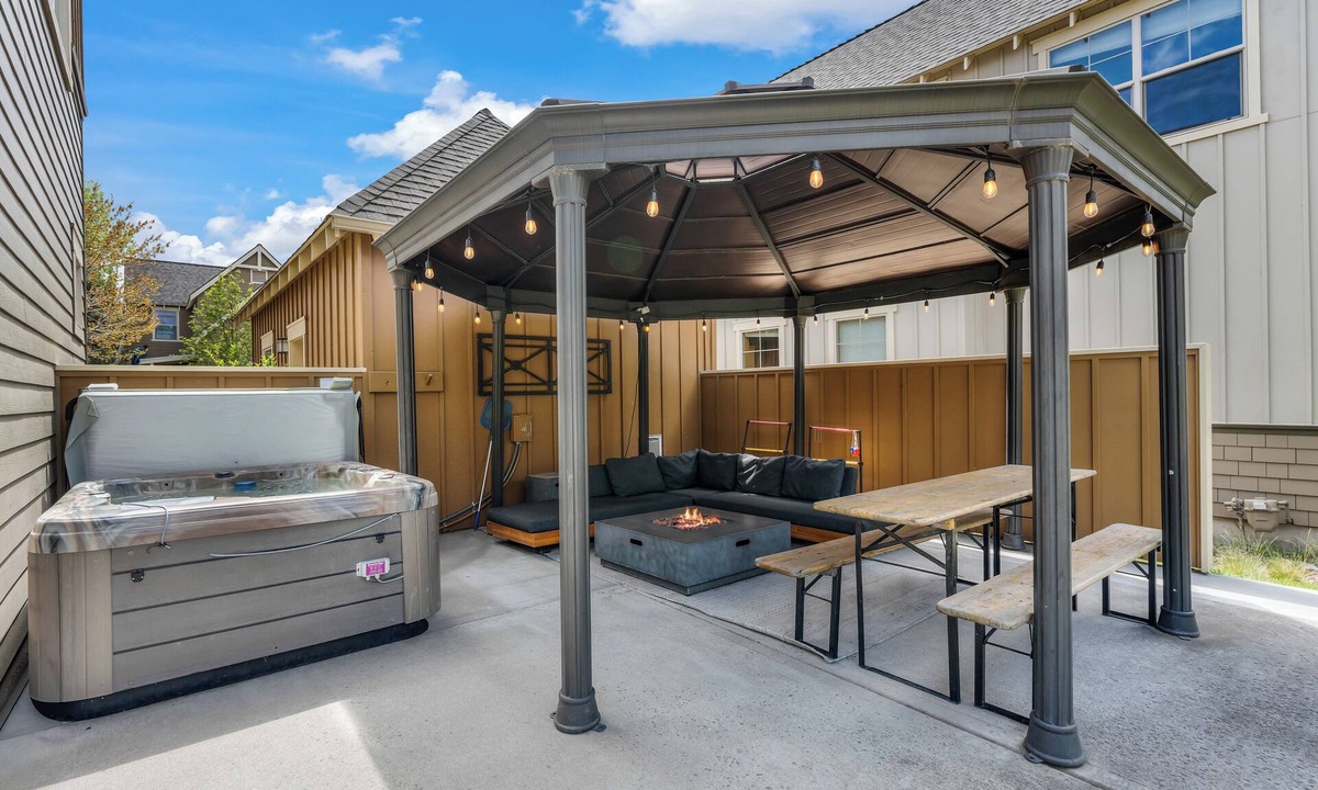 Redmond House | EC Bunk House 11255 | Hot tub | Peaceful Retreat
