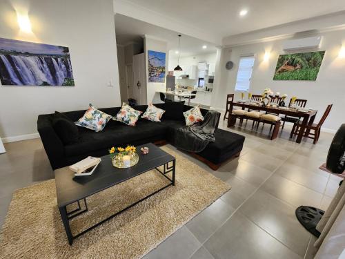 Victoria Falls Villa | Entire Villa with Pool Vic Falls