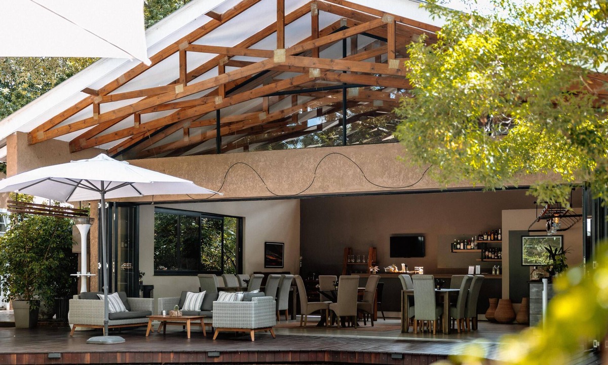 Harare Villa | Executive suite in a 5 Star Lodge in Mount Pleasant - 2260