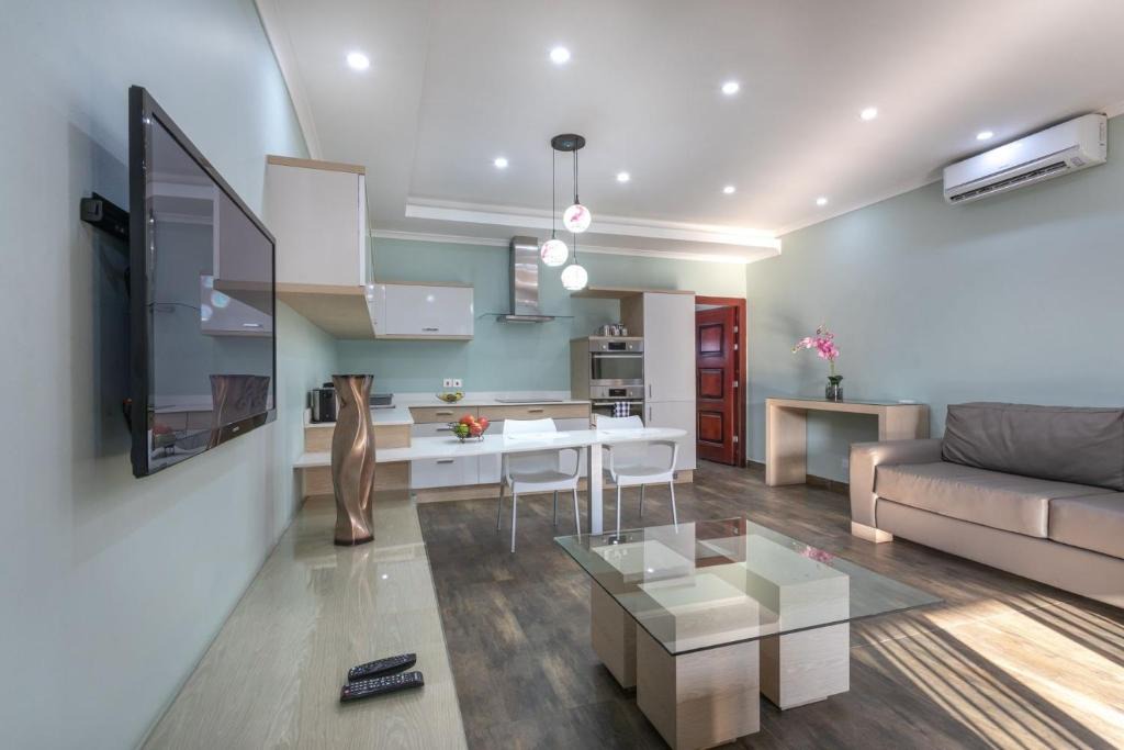 Lusaka Central Apartment | Fallsway Suites
