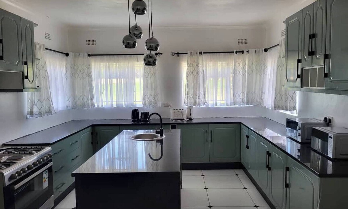 Bulawayo House | Familyfriendlyhome4u