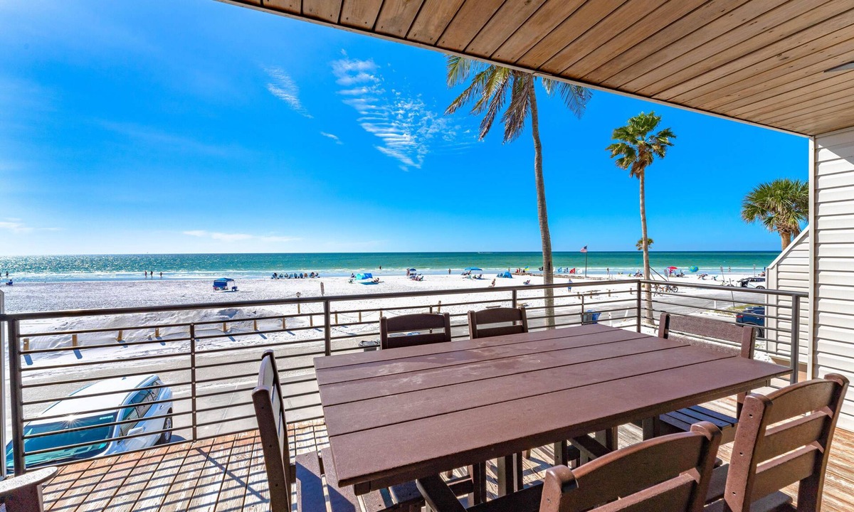 Siesta Key Village House | Fanta-Sea on the Beach by Beachside Management - 53 Beach Rd