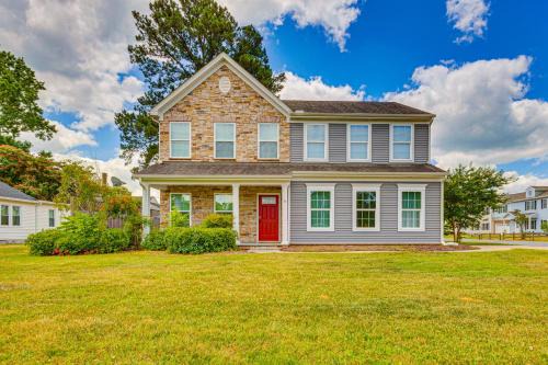 Chesapeake House | Fenced Yard & Patio! 2,400-Sq-Ft Chesapeake Home