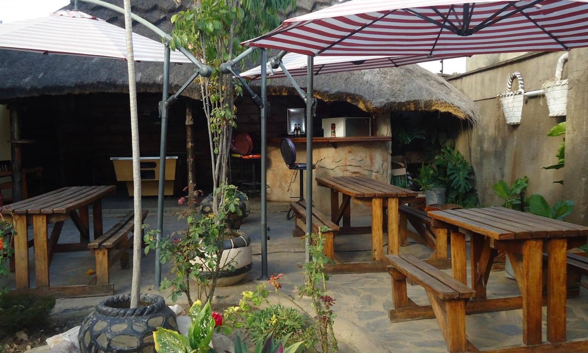 Lusaka Hostel | Flintstones Backpackers