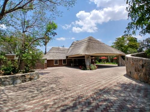 Bulawayo Cabin | Fortunesgate Lodge