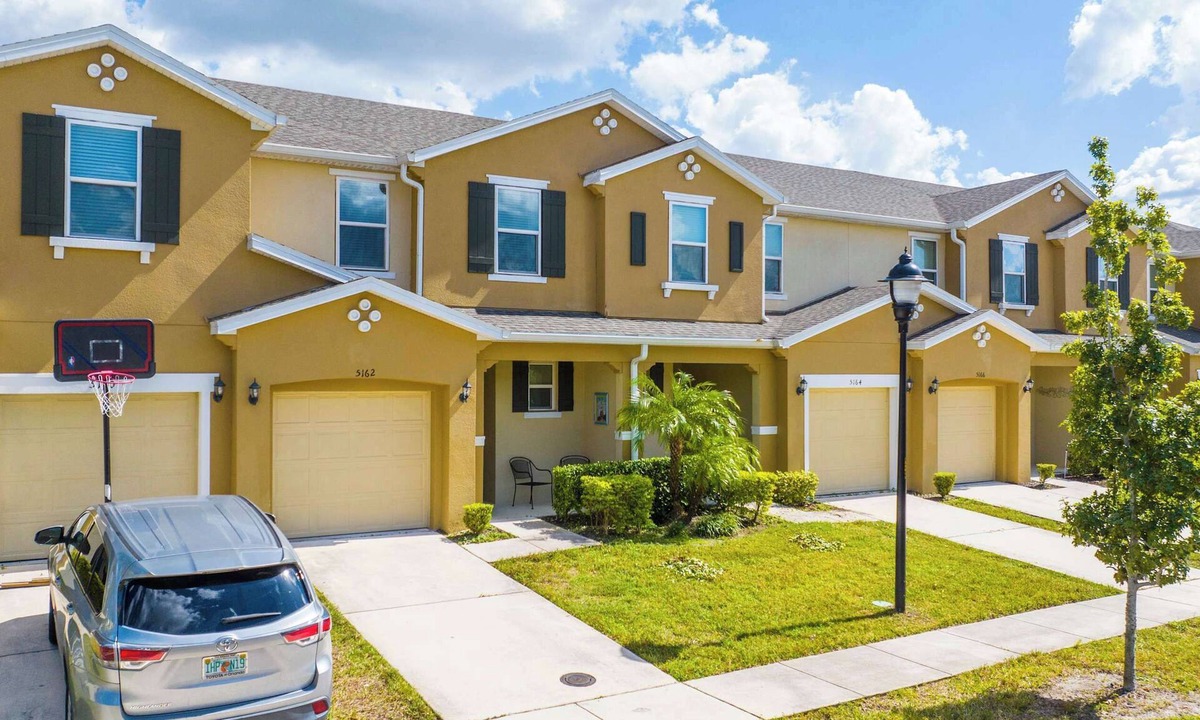 Kissimmee Condo | Four Bedrooms TownHome Close to Disney 5162A